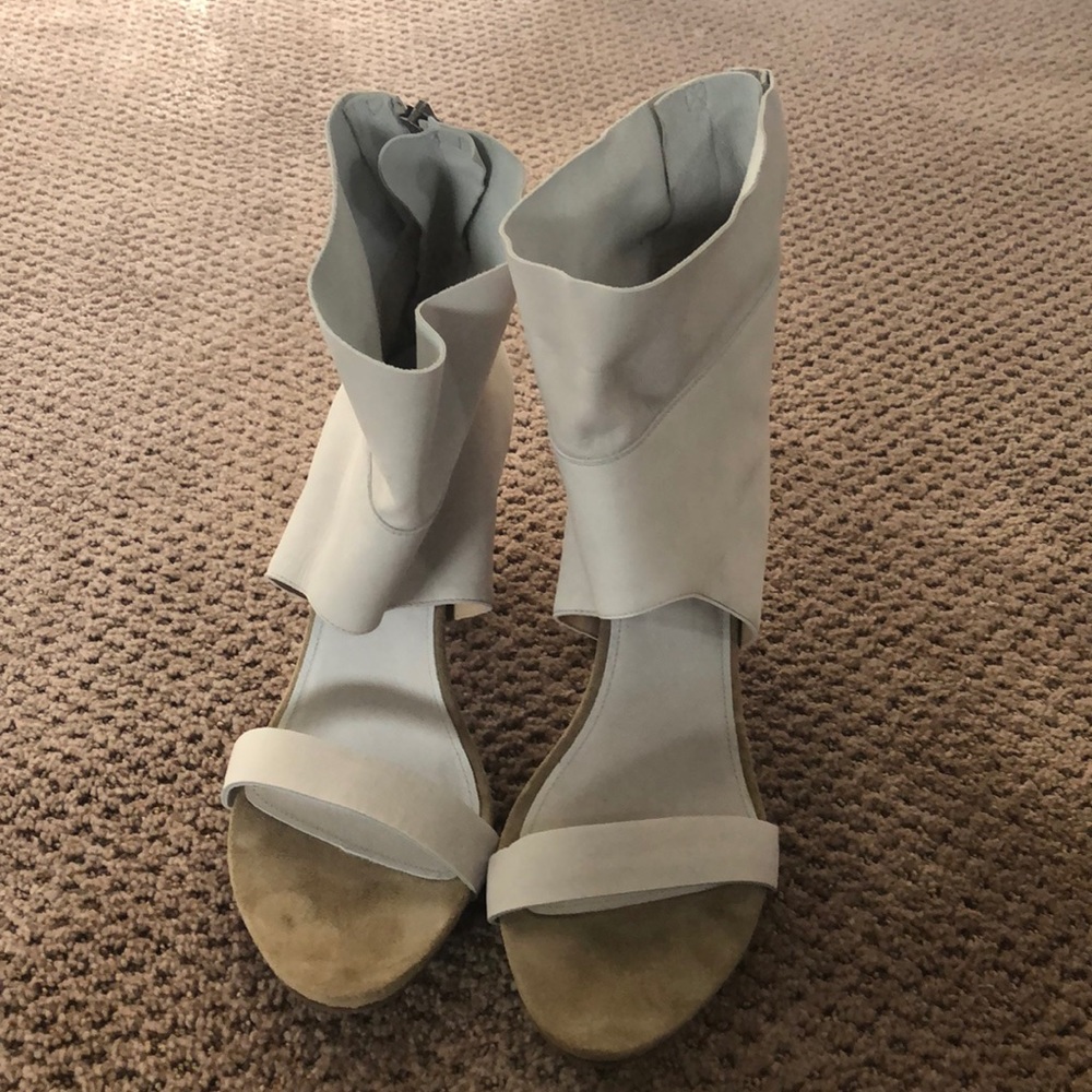 Humanoid pale grey suede sandals, unworn